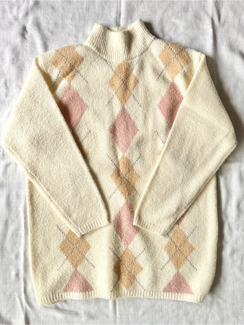 JEANNE PIERRE Vintage Cream Argyle Chunky Knit Sweater, Medium